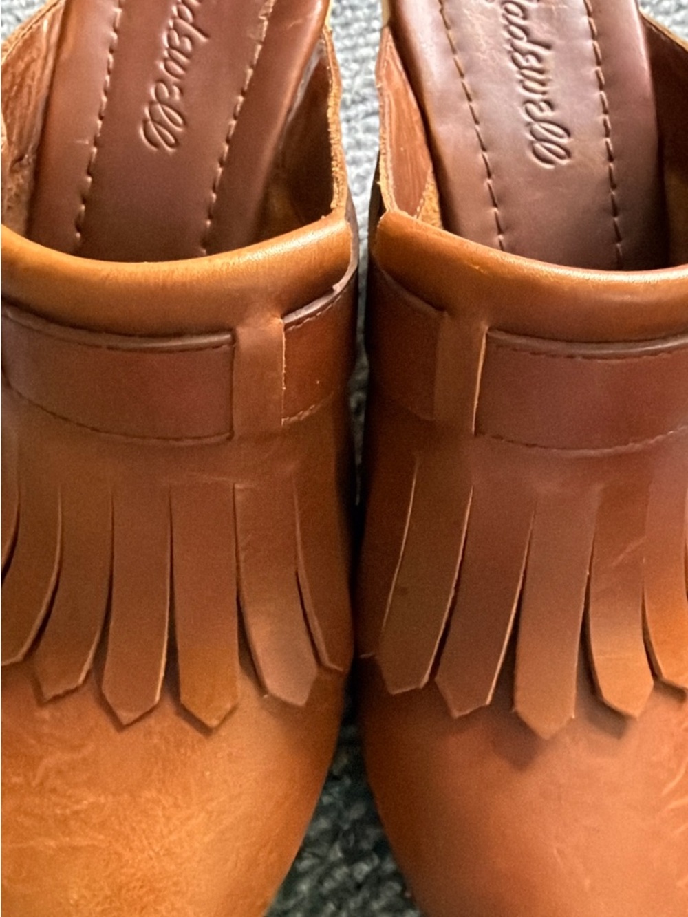 Madewell “The Kiltie” Congac Fringe Clog Womens size 8 - Picture 2 of 5